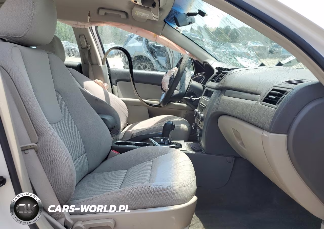 2010 Ford Fusion S VIN:3FAHP0GA5AR105508 - 7