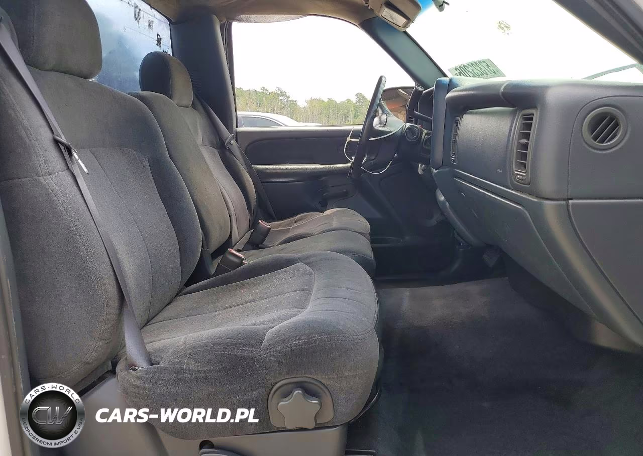 2000 Chevrolet Silverado C1500 VIN:1GCEC14T5YZ176637 - 7