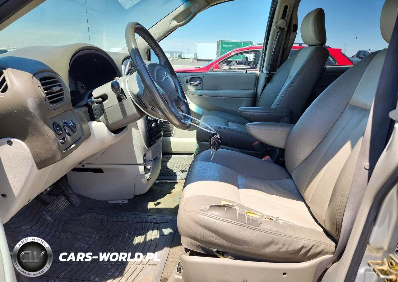 2005 Chrysler Town & Country Touring VIN:2C4GP54L15R392317 - 7