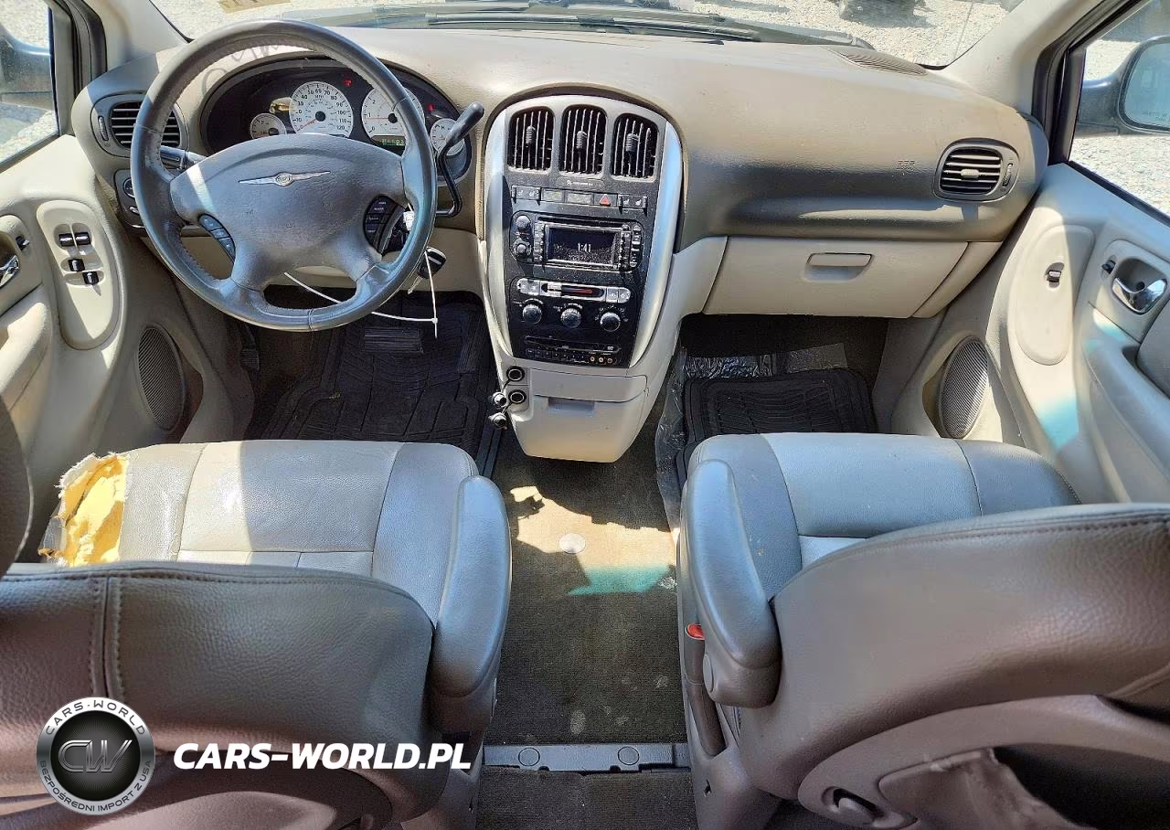 2005 Chrysler Town & Country Touring VIN:2C4GP54L15R392317 - 8