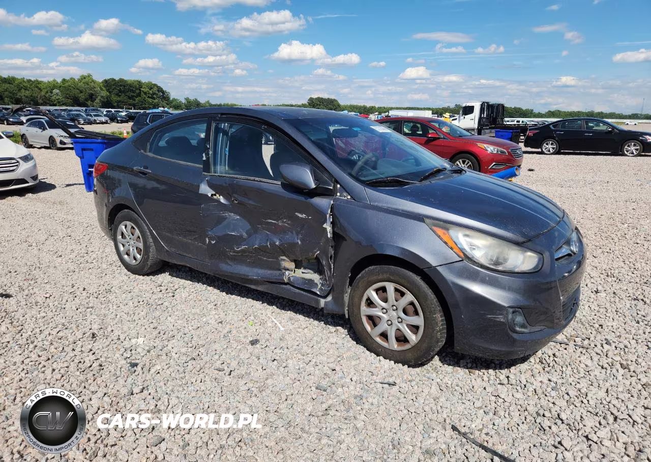 2012 Hyundai Accent Gls VIN:KMHCT4AE9CU242736 - 4