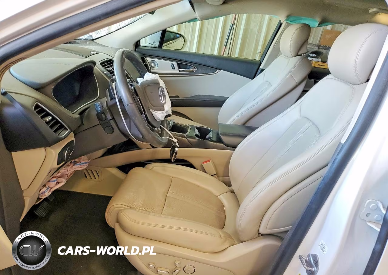 2019 Lincoln Nautilus Reserve VIN:2LMPJ6L9XKBL23191 - 7