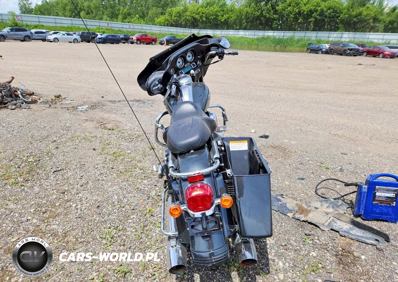 2007 Harley-Davidson Flhx VIN:1HD1KB4187Y718161 - 4