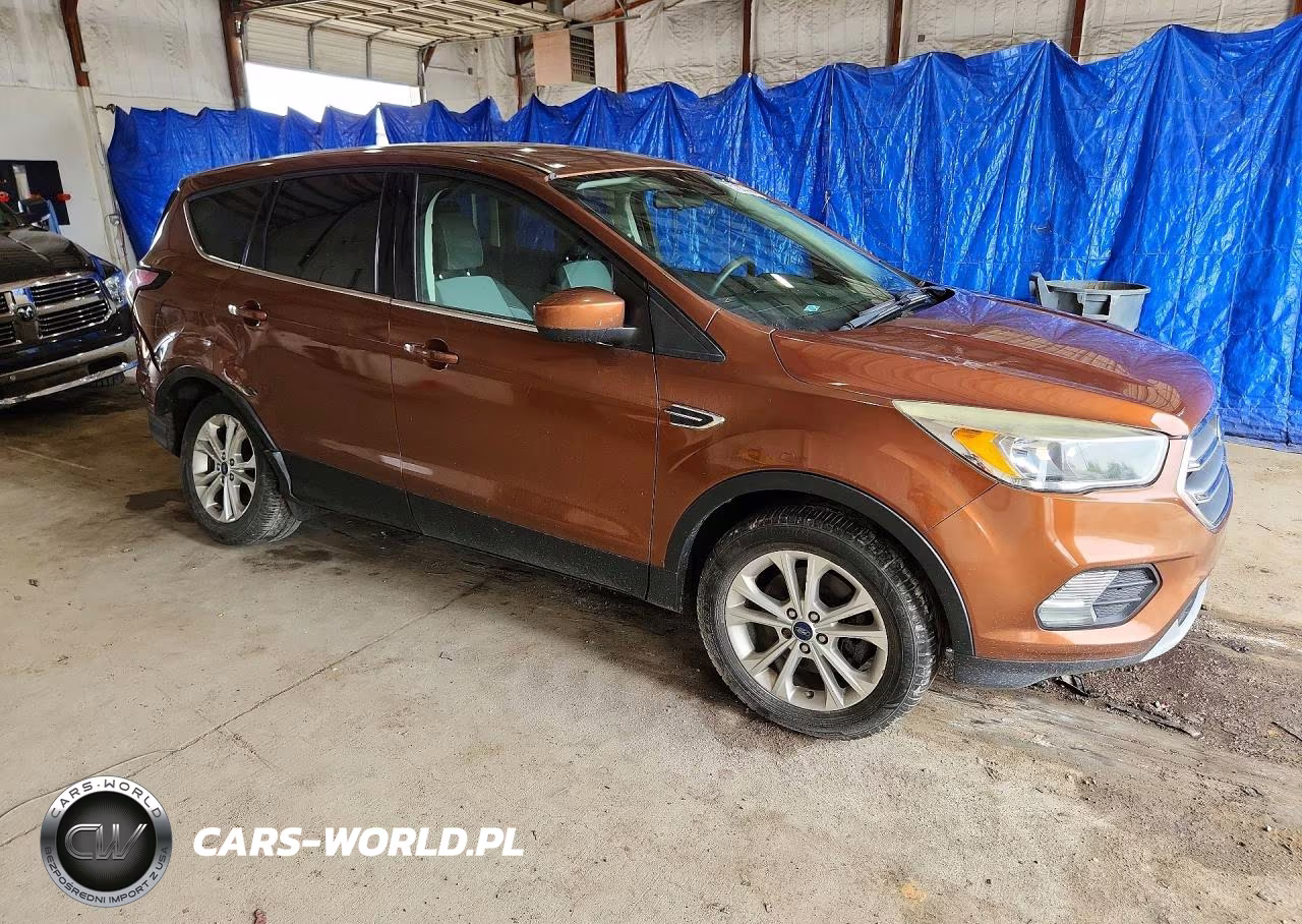 2017 Ford Escape Se VIN:1FMCU9GD6HUC85799 - 4