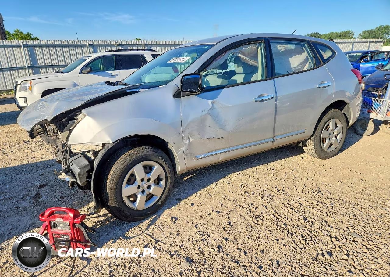 2014 Nissan Rogue Select S – zdjęcie 1 z 12