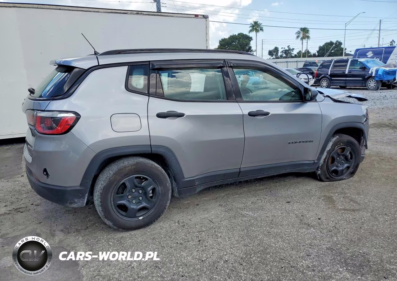 2017 Jeep Compass Sport VIN:3C4NJCAB5HT669111 - 3