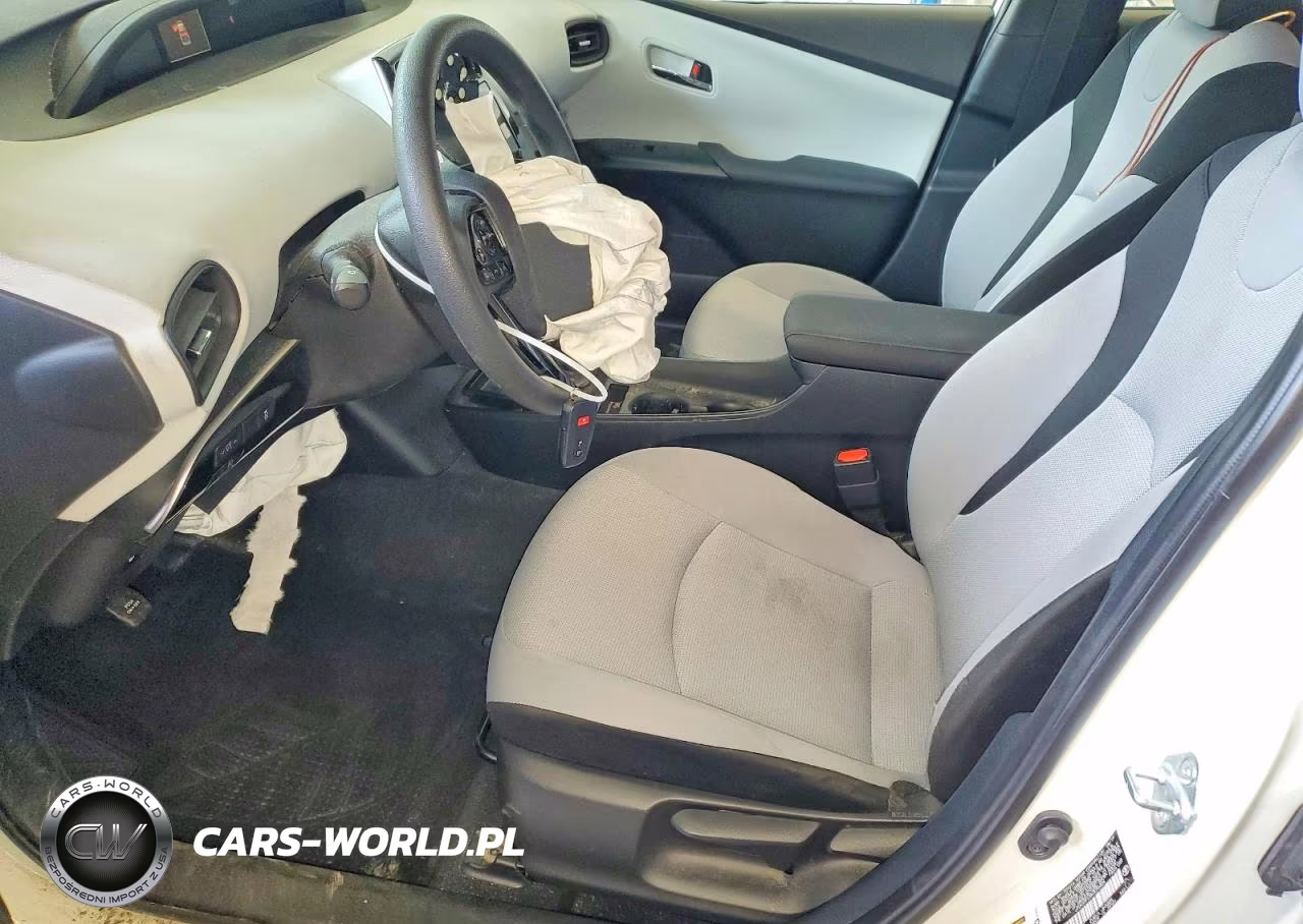 2019 Toyota Prius L Eco VIN:JTDKARFUXK3096404 - 7