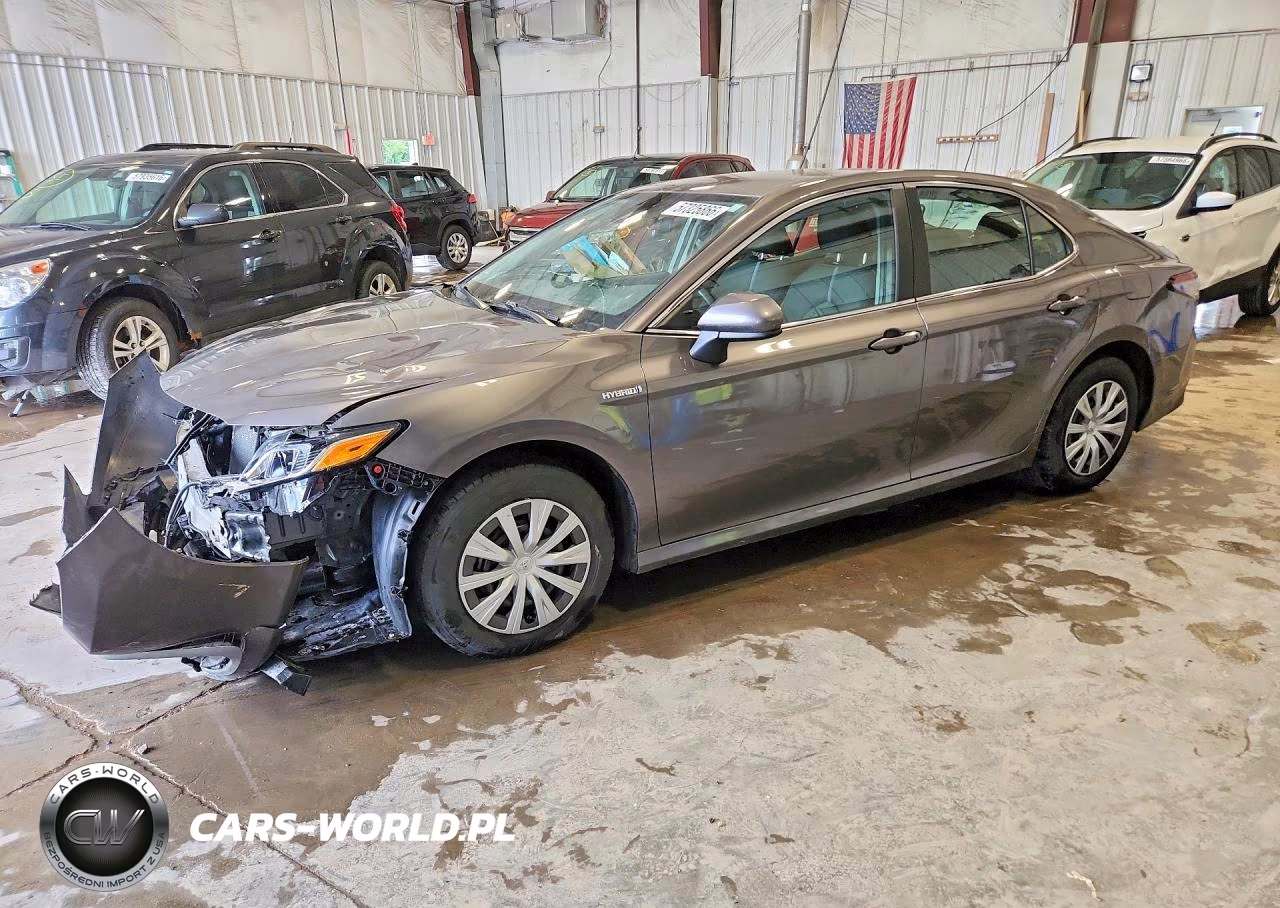 2021 Toyota Camry Le – zdjęcie 1 z 12
