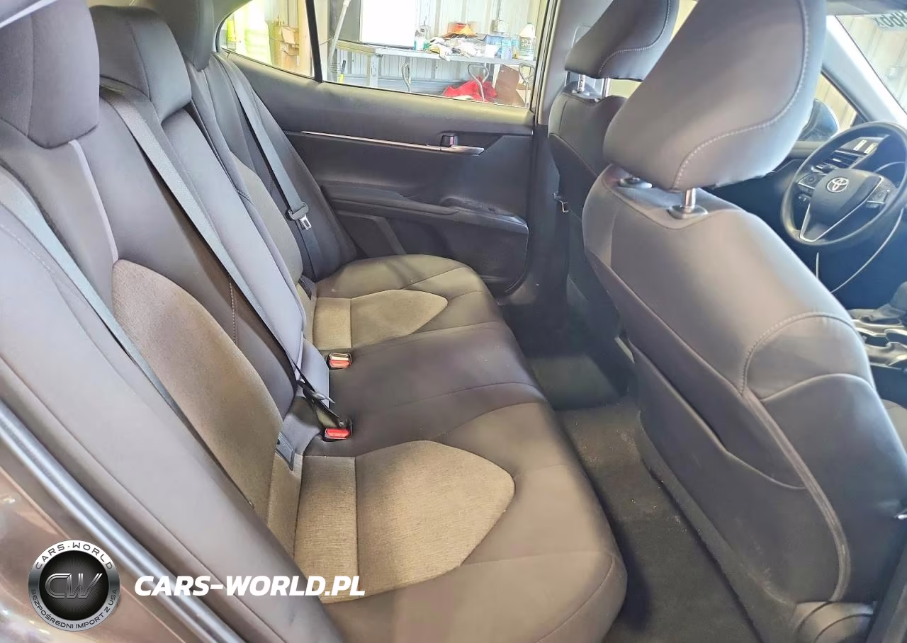 2021 Toyota Camry Le VIN:4T1C31AK4MU564190 - 10