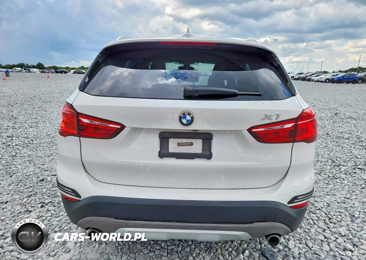 2018 BMW X1 xDrive28I VIN:WBXHT3C32J5K31622 - 6