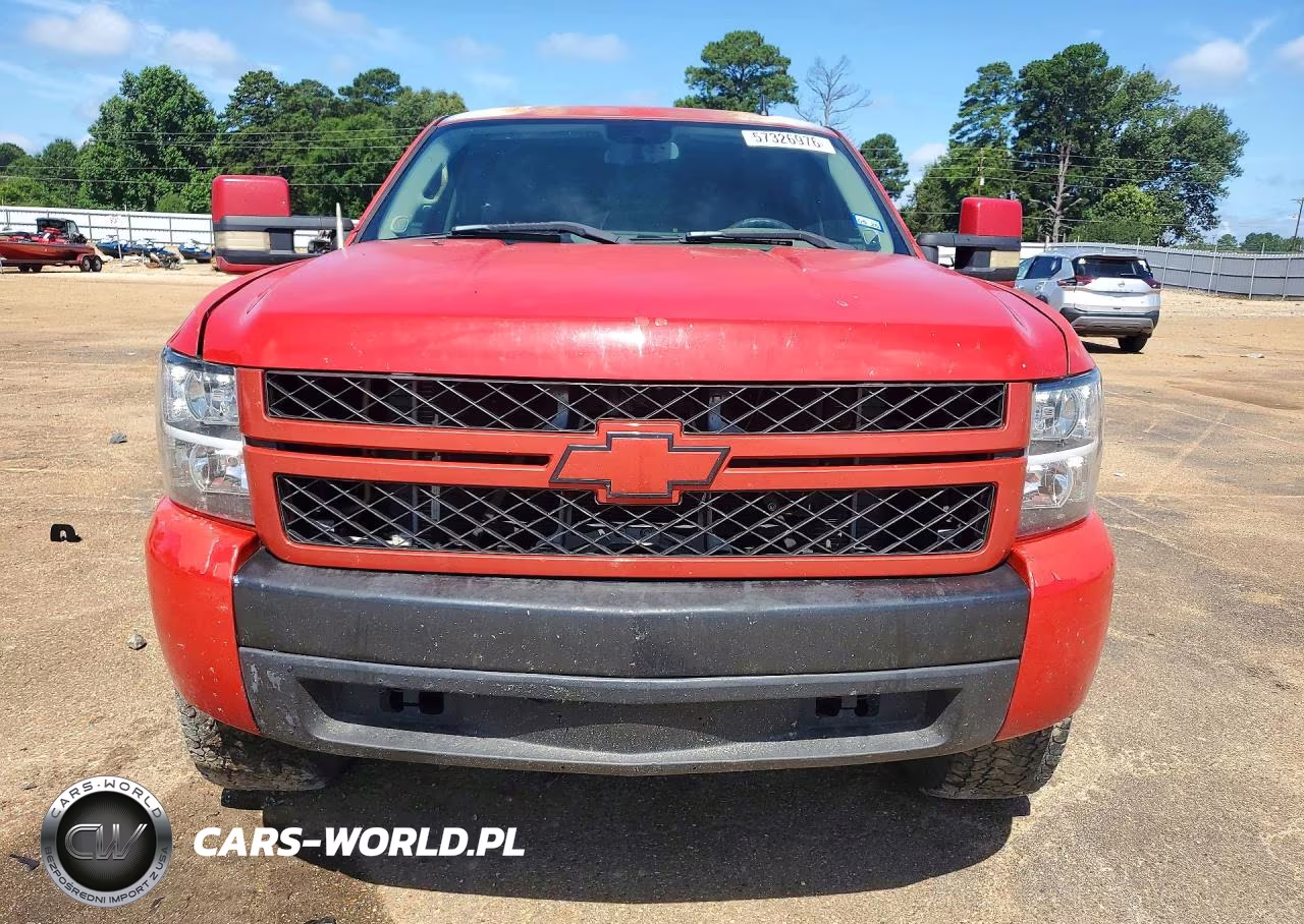 2008 Chevrolet Silverado C1500 VIN:2GCEC13C481135829 - 5