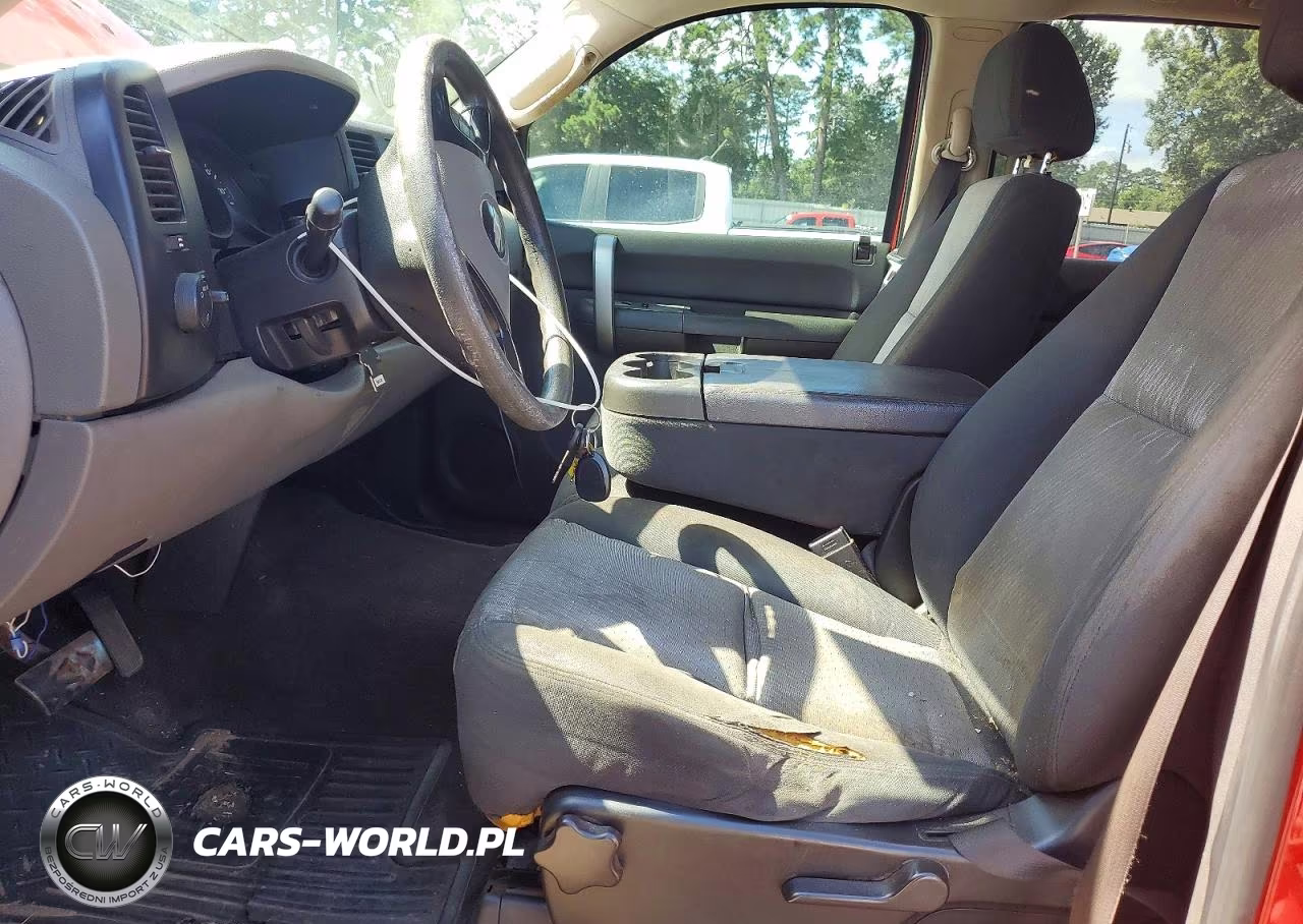2008 Chevrolet Silverado C1500 VIN:2GCEC13C481135829 - 7