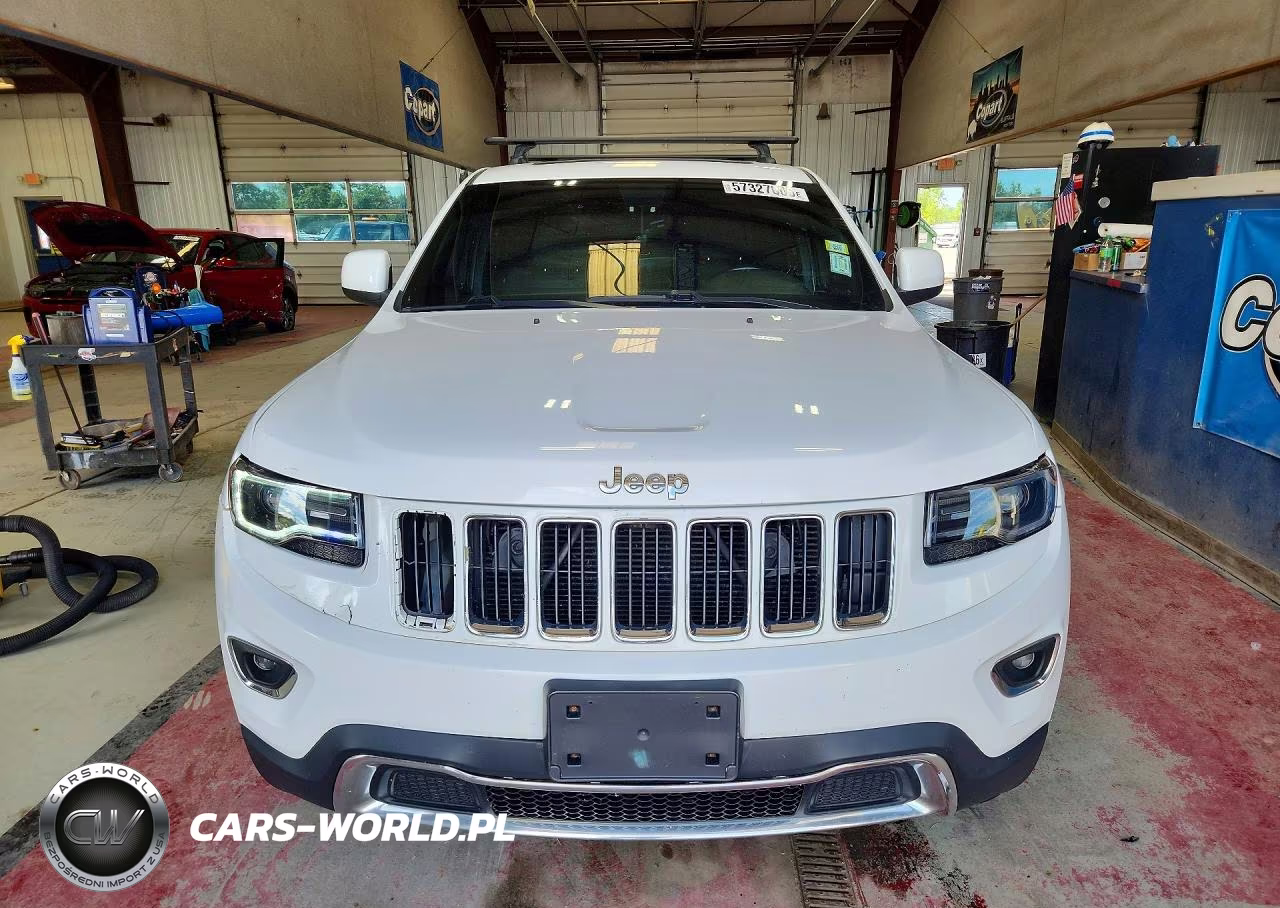2014 Jeep Grand Cherokee Laredo VIN:1C4RJFAG8EC458460 - 5