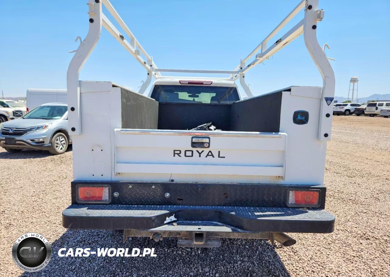 2023 GMC Sierra C2500 Heavy Duty VIN:1GD58LE77PF179727 - 10