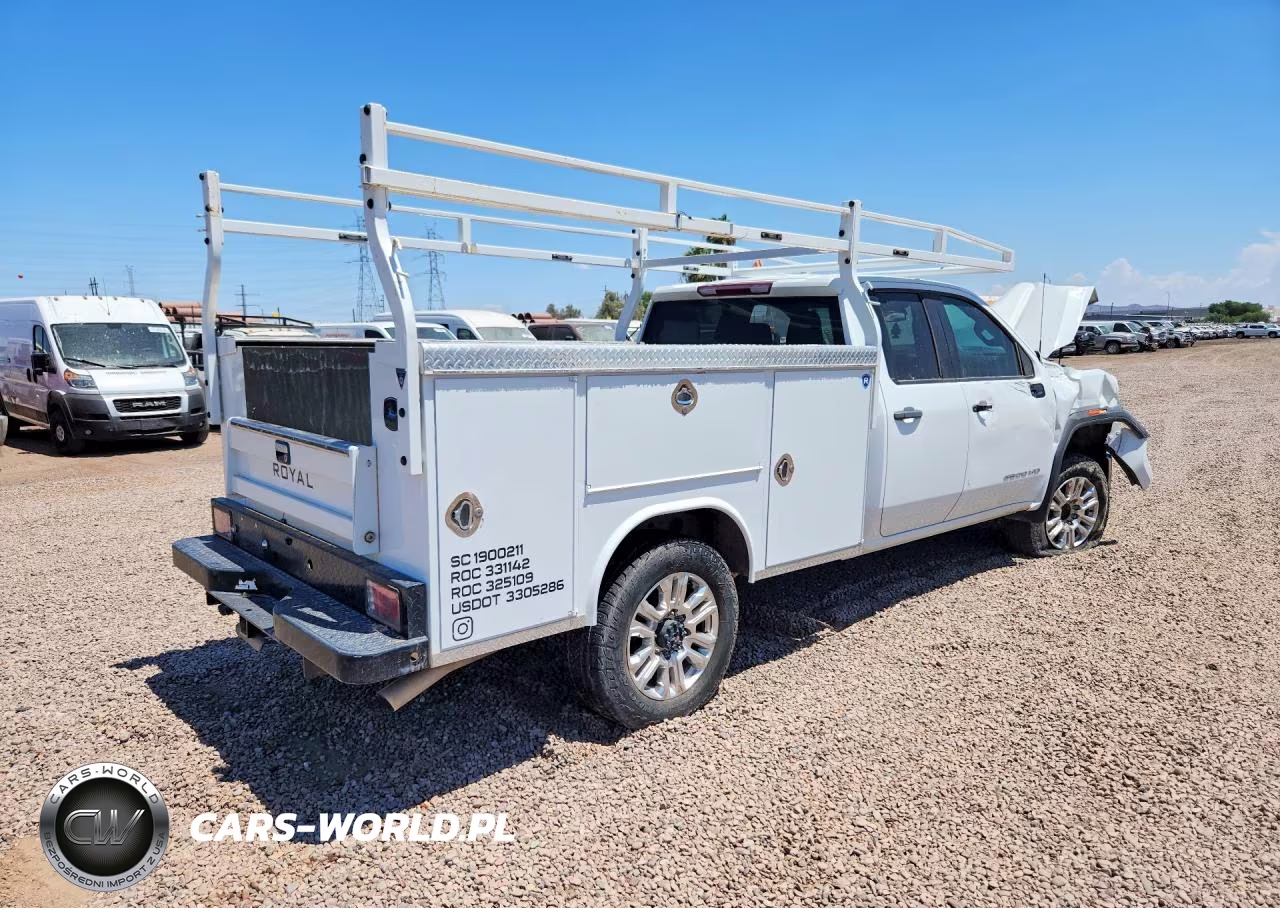 2023 GMC Sierra C2500 Heavy Duty VIN:1GD58LE77PF179727 - 3
