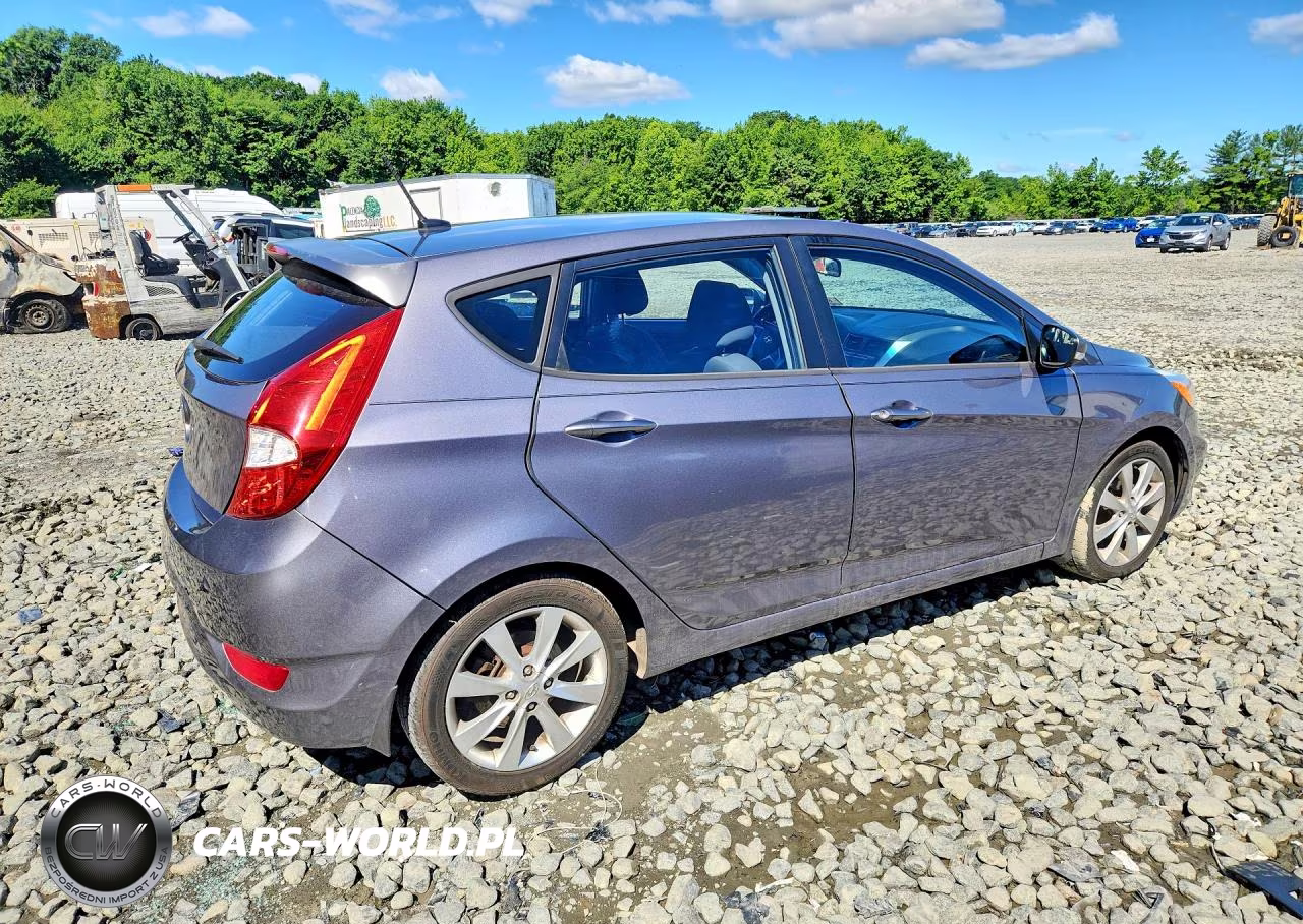 2014 Hyundai Accent Se VIN:KMHCU5AE4EU168115 - 3