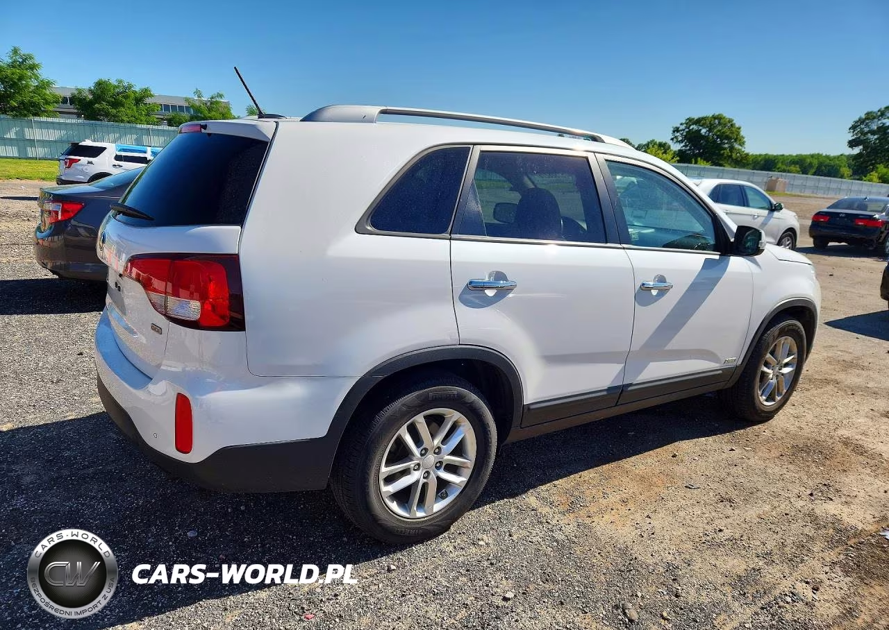 2015 Kia Sorento Lx VIN:5XYKTCA61FG636885 - 3
