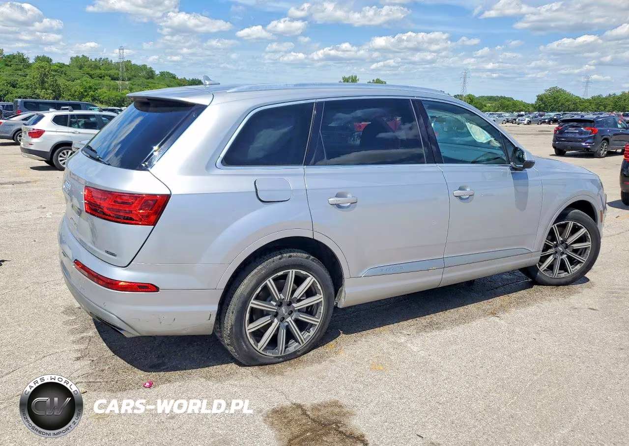 2019 Audi Q7 Premium Plus VIN:WA1LAAF74KD040155 - 3