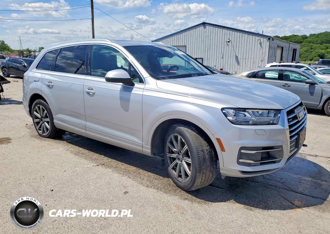 2019 Audi Q7 Premium Plus VIN:WA1LAAF74KD040155 - 4