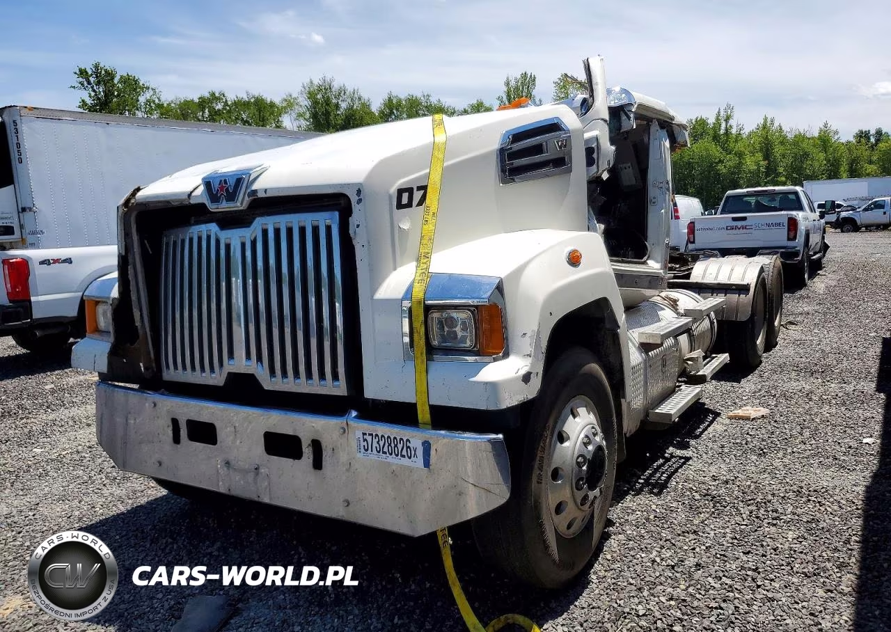 2015 Western Star 4700 Semi Truck VIN:5KJJAVDV9FLFZ8011 - 2