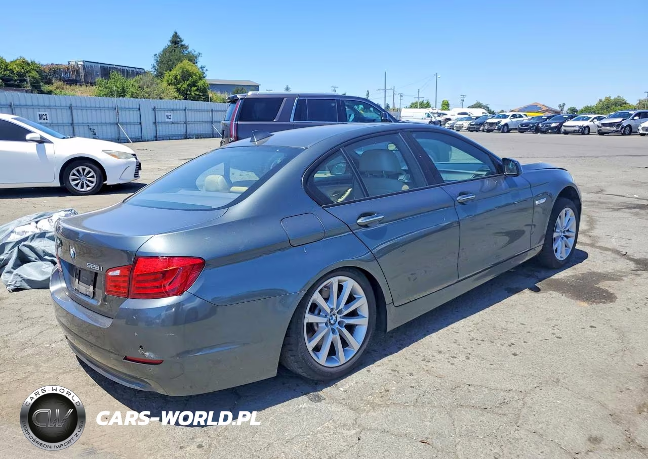 2012 BMW 528 I VIN:WBAXG5C57CDX01594 - 3