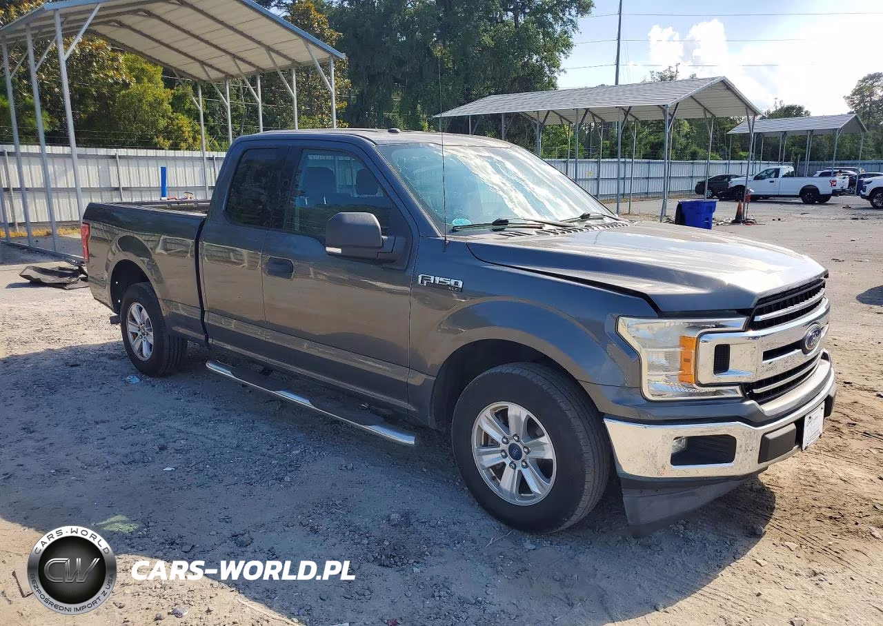 2018 Ford F150 Super Cab VIN:1FTEX1CP2JFA13167 - 4