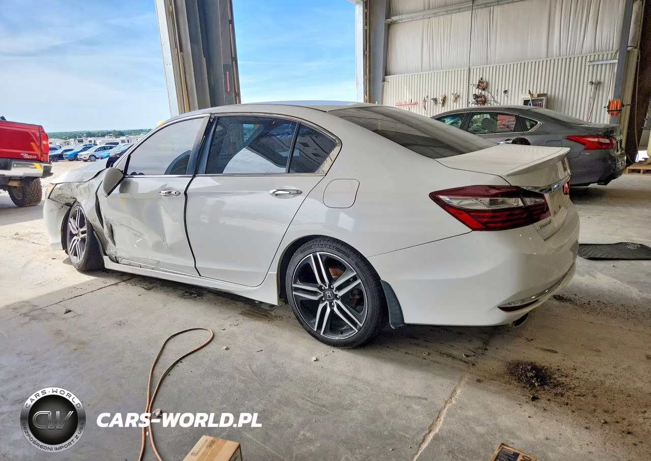 2017 Honda Accord Sport VIN:1HGCR2F52HA300115 - 2