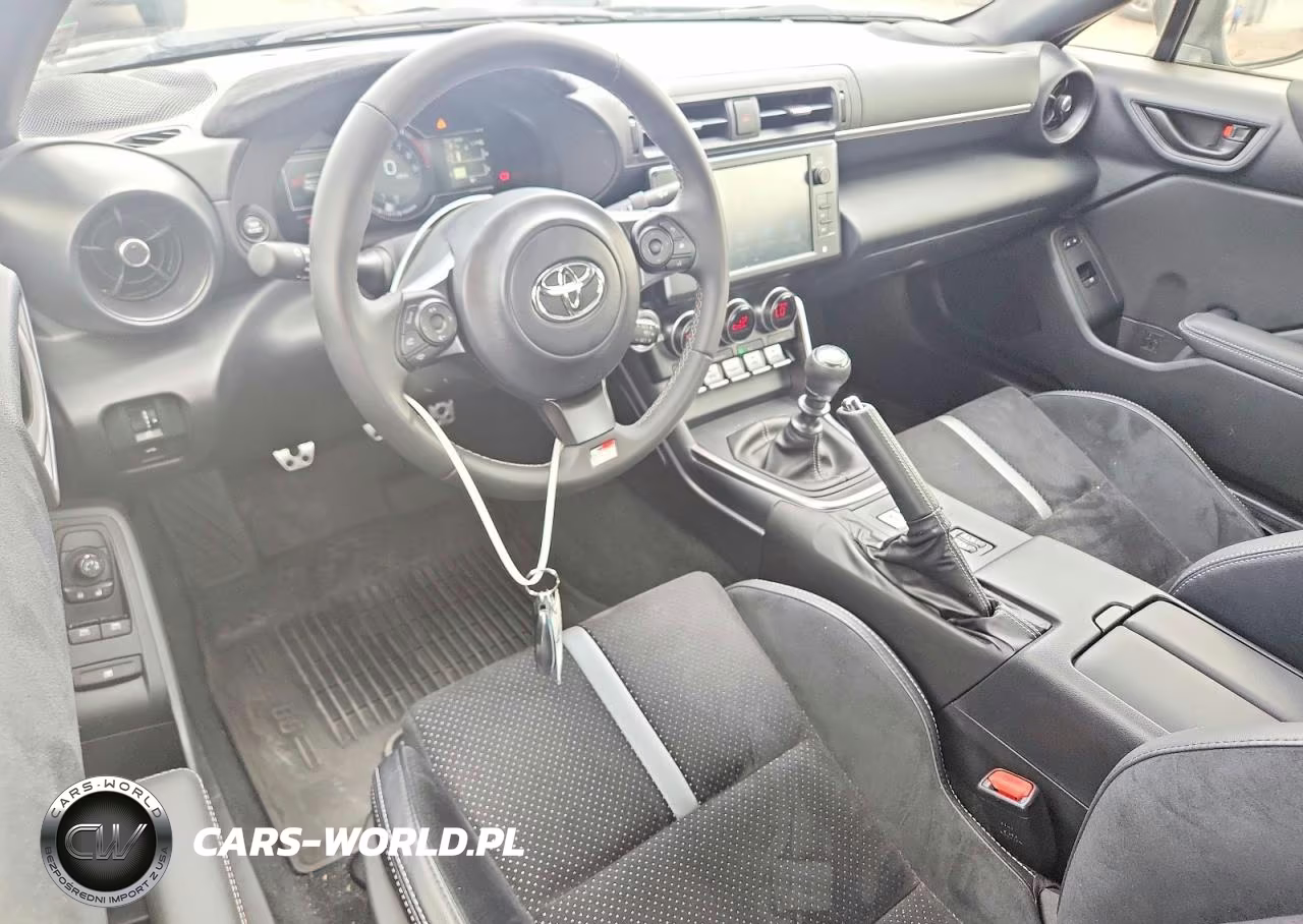 2025 Toyota Gr 86 Premium VIN:JF1ZNBE15S9760936 - 8