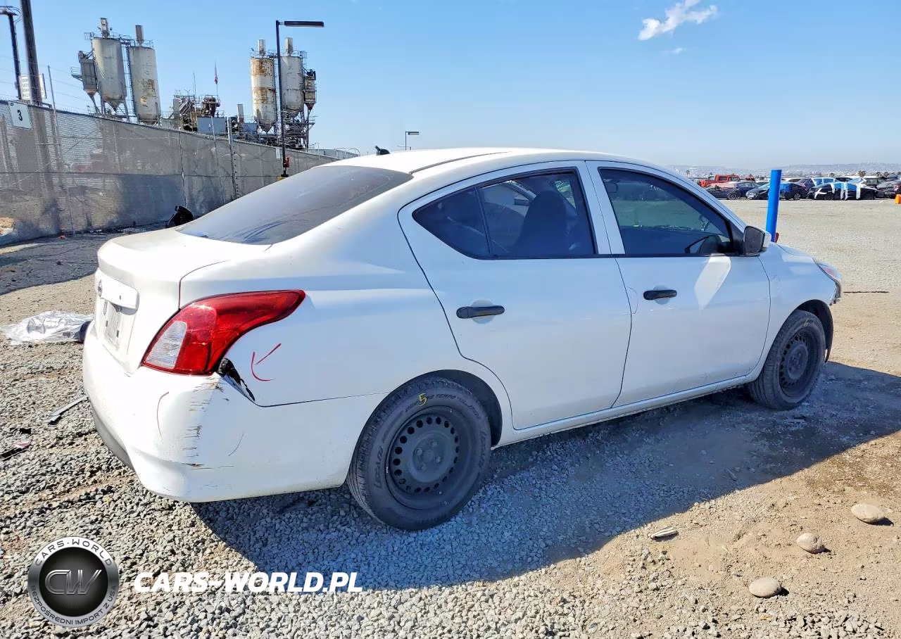 2016 Nissan Versa 1.6 S VIN:3N1CN7AP7GL833068 - 3
