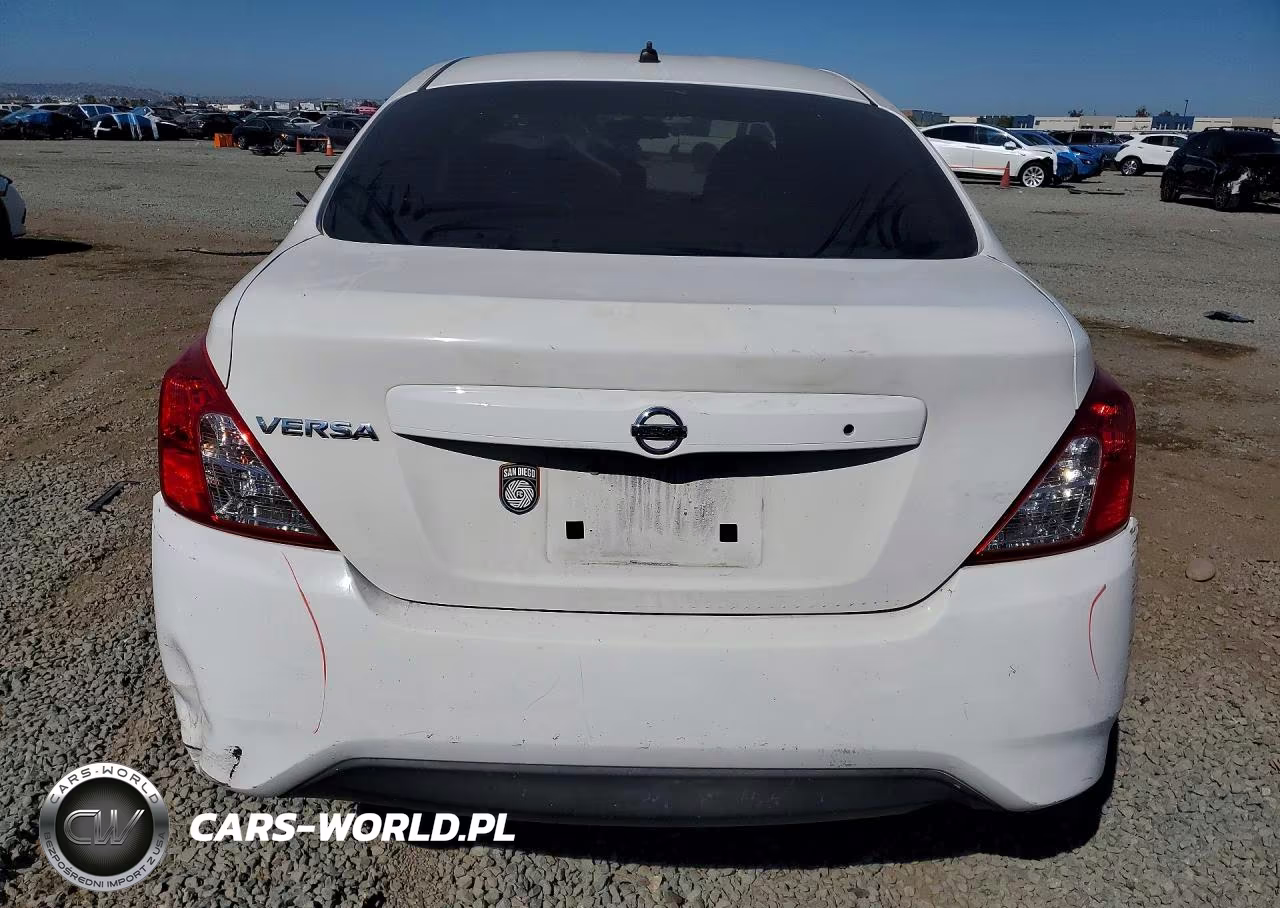 2016 Nissan Versa 1.6 S VIN:3N1CN7AP7GL833068 - 6