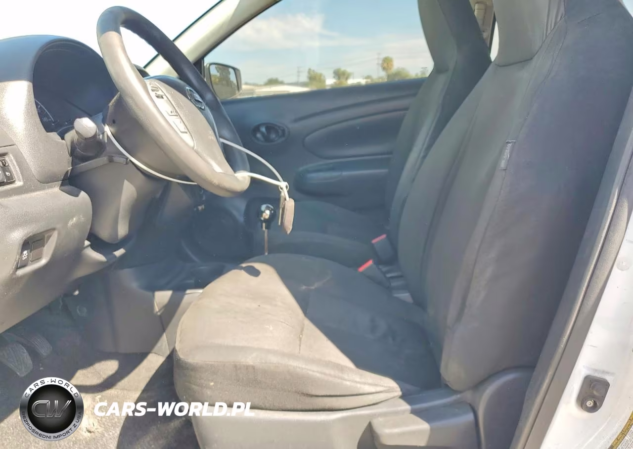 2016 Nissan Versa 1.6 S VIN:3N1CN7AP7GL833068 - 7