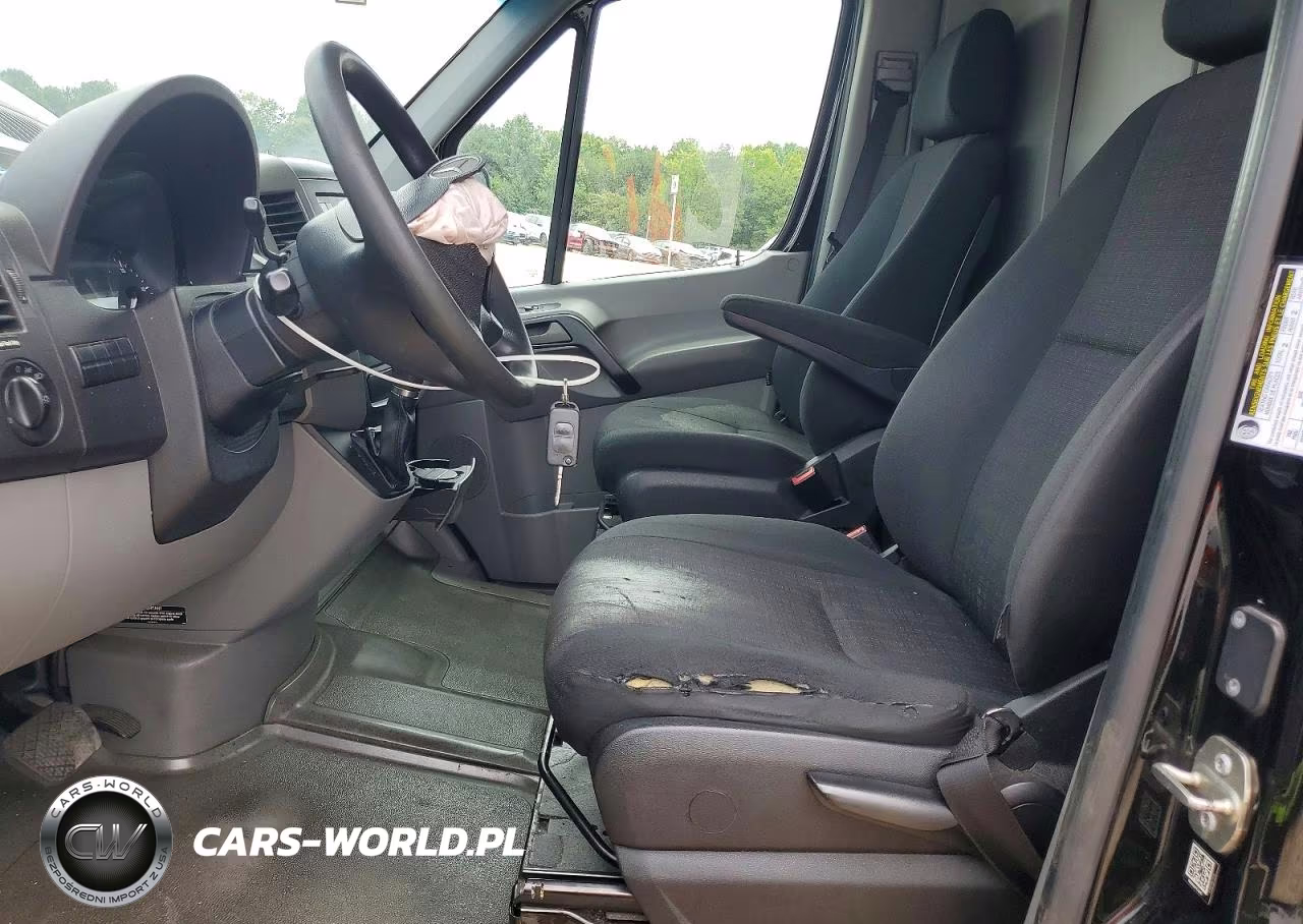 2018 Mercedes-Benz Sprinter 2500 VIN:WD3PE7CDXJP616878 - 7