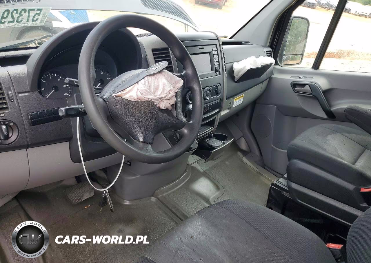 2018 Mercedes-Benz Sprinter 2500 VIN:WD3PE7CDXJP616878 - 8