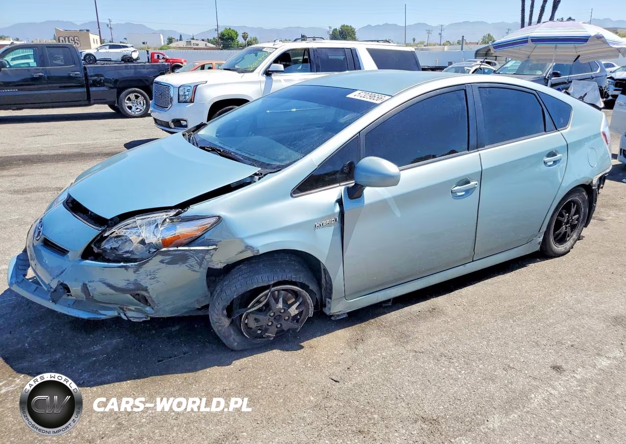 2013 Toyota Prius Two – zdjęcie 1 z 12