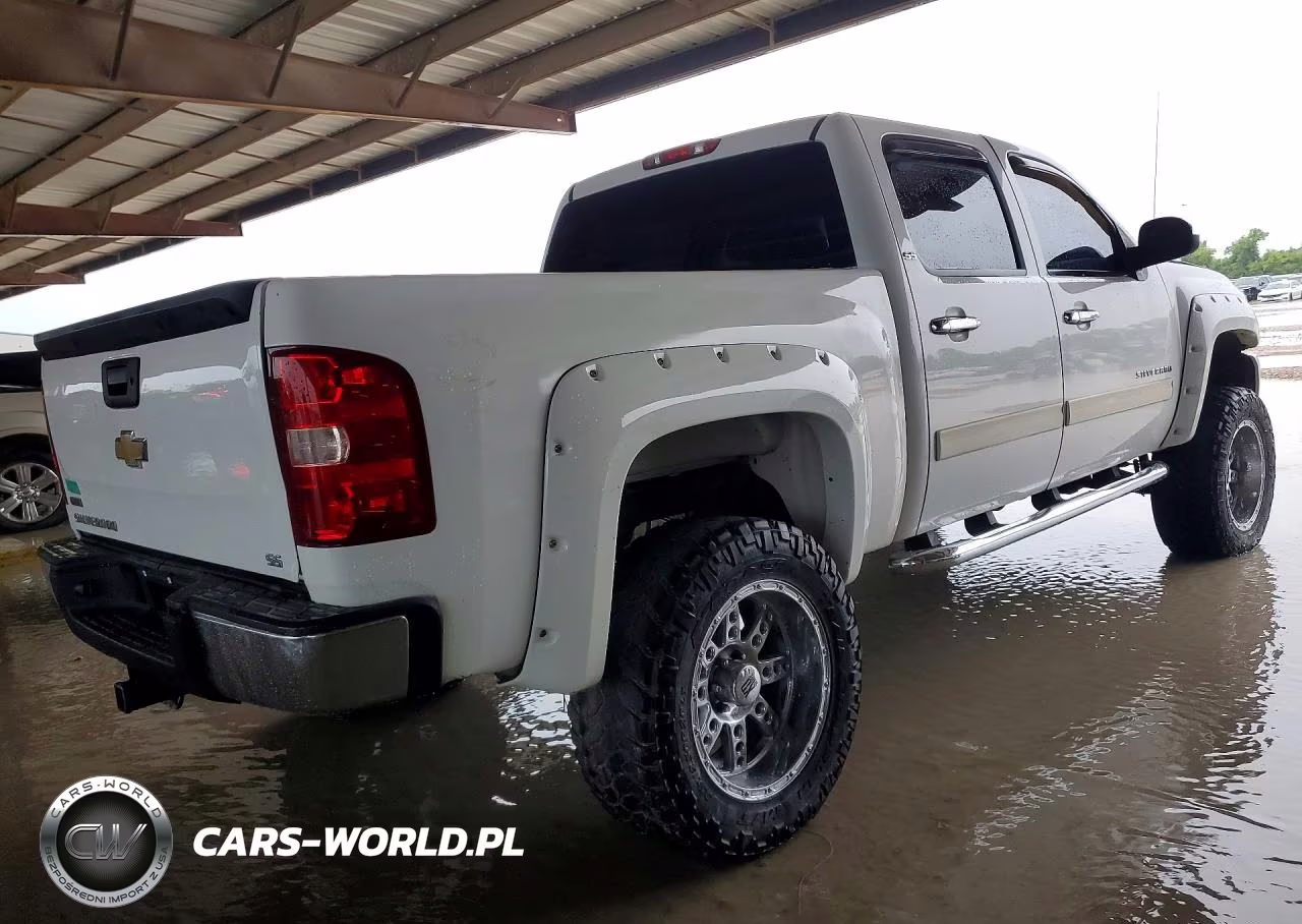 2011 Chevrolet Silverado C1500 Ls VIN:3GCPCREA1BG217308 - 3