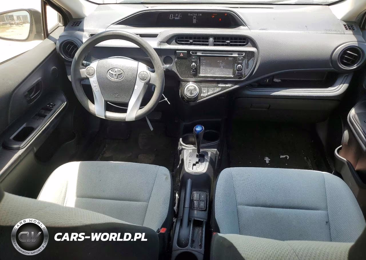 2015 Toyota Prius C One VIN:JTDKDTB3XF1102608 - 8