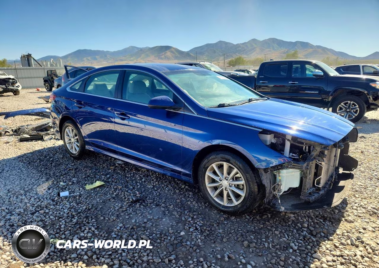 2019 Hyundai Sonata Se VIN:5NPE24AF5KH776026 - 4