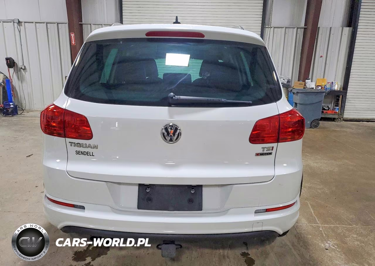 2017 Volkswagen Tiguan Sport VIN:WVGUV7AX7HK022516 - 6