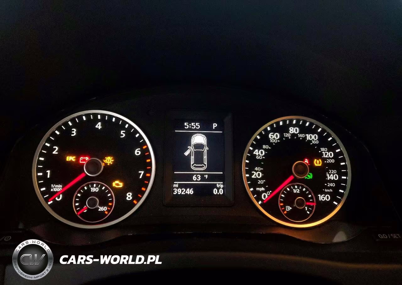 2017 Volkswagen Tiguan Sport VIN:WVGUV7AX7HK022516 - 9