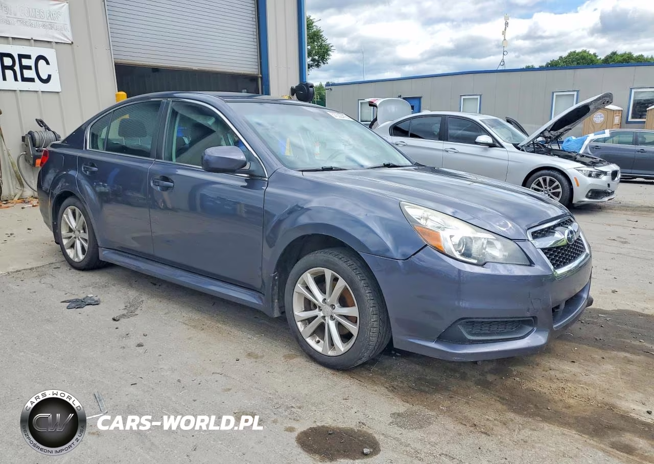 2014 Subaru Legacy 2.5I Premium VIN:4S3BMBC60E3009392 - 4