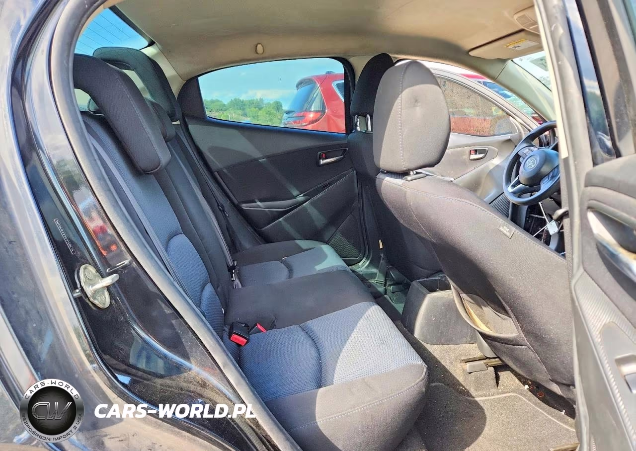 2016 Scion Ia Base VIN:3MYDLBZVXGY113670 - 10