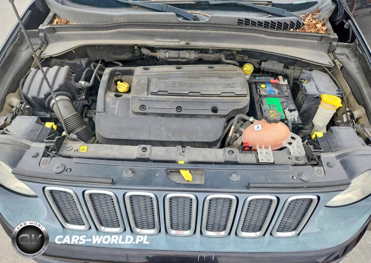 2015 Jeep Renegade Latitude VIN:ZACCJABHXFPB50090 - 11