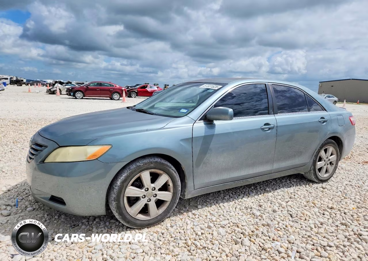 2008 Toyota Camry Le – zdjęcie 1 z 12