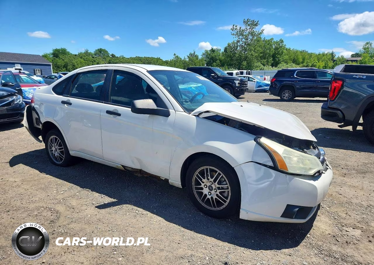 2010 Ford Focus Se VIN:1FAHP3FN0AW247090 - 4