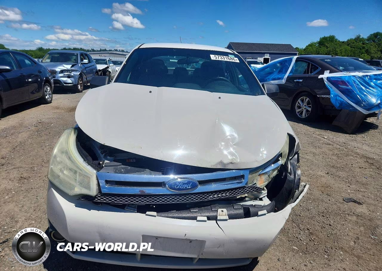 2010 Ford Focus Se VIN:1FAHP3FN0AW247090 - 5