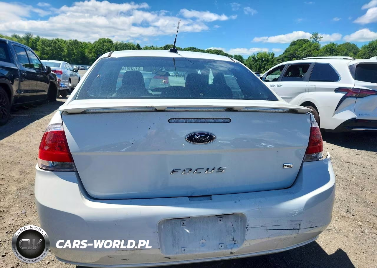 2010 Ford Focus Se VIN:1FAHP3FN0AW247090 - 6
