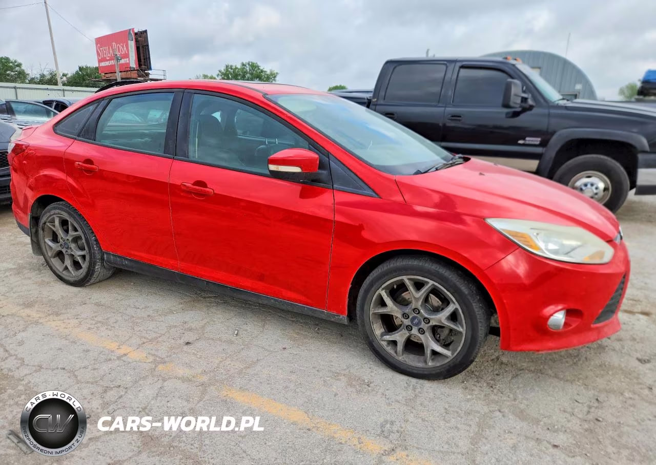 2013 Ford Focus Se VIN:1FADP3F24DL116061 - 4