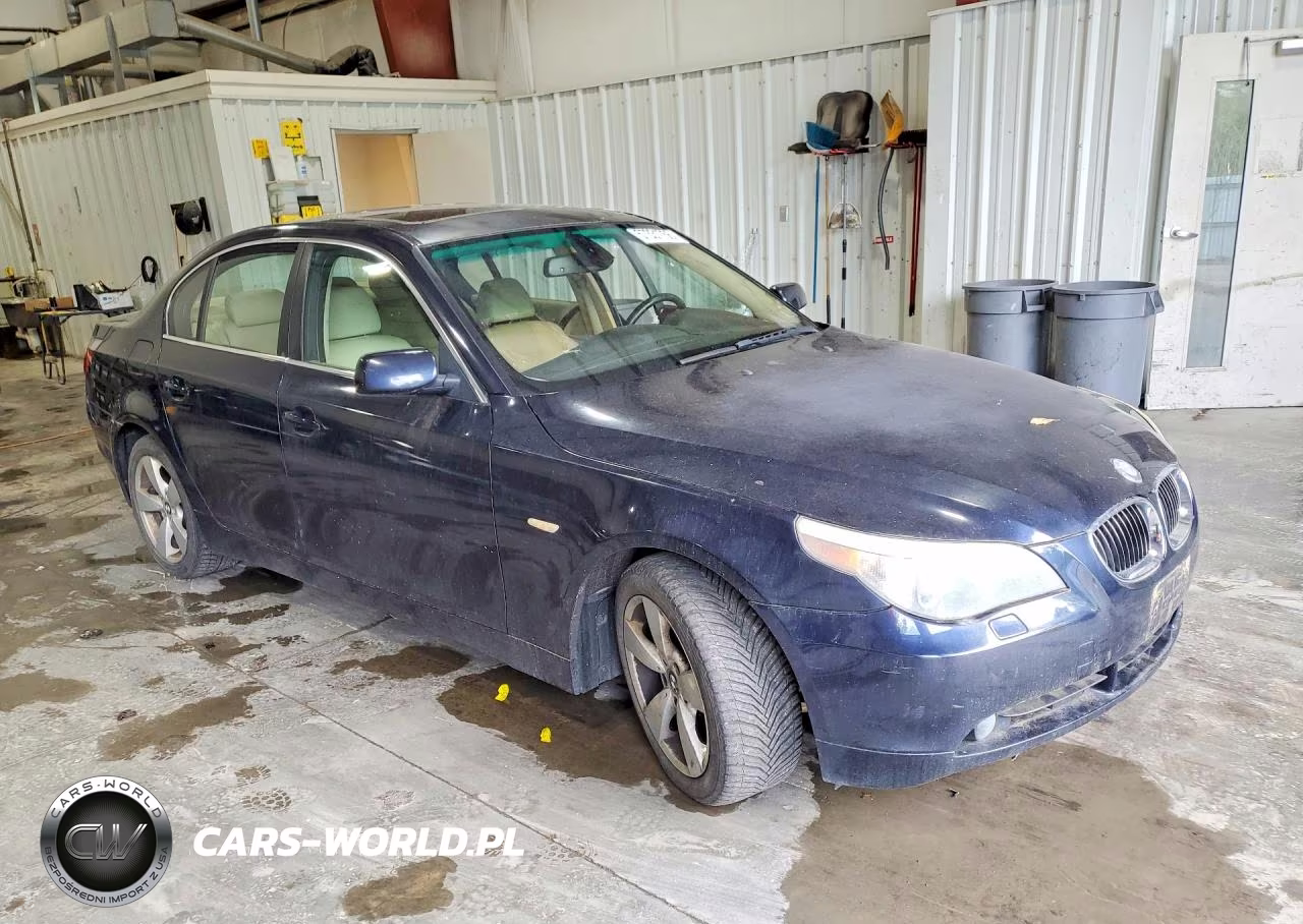 2007 BMW 530 Xi VIN:WBANF73567CU26124 - 4