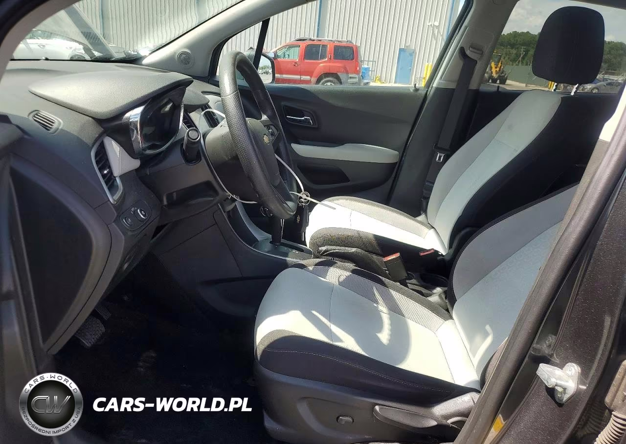 2019 Chevrolet Trax Ls VIN:3GNCJKSB9KL369943 - 7