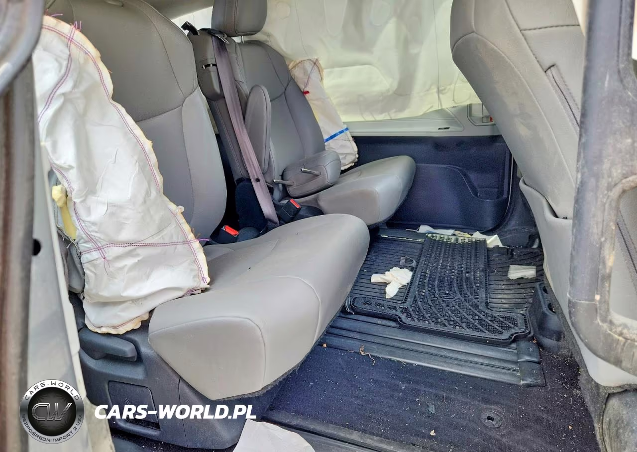 2025 Toyota Sienna Xle 8-Passenger VIN:5TDYRKEC8SS259746 - 11